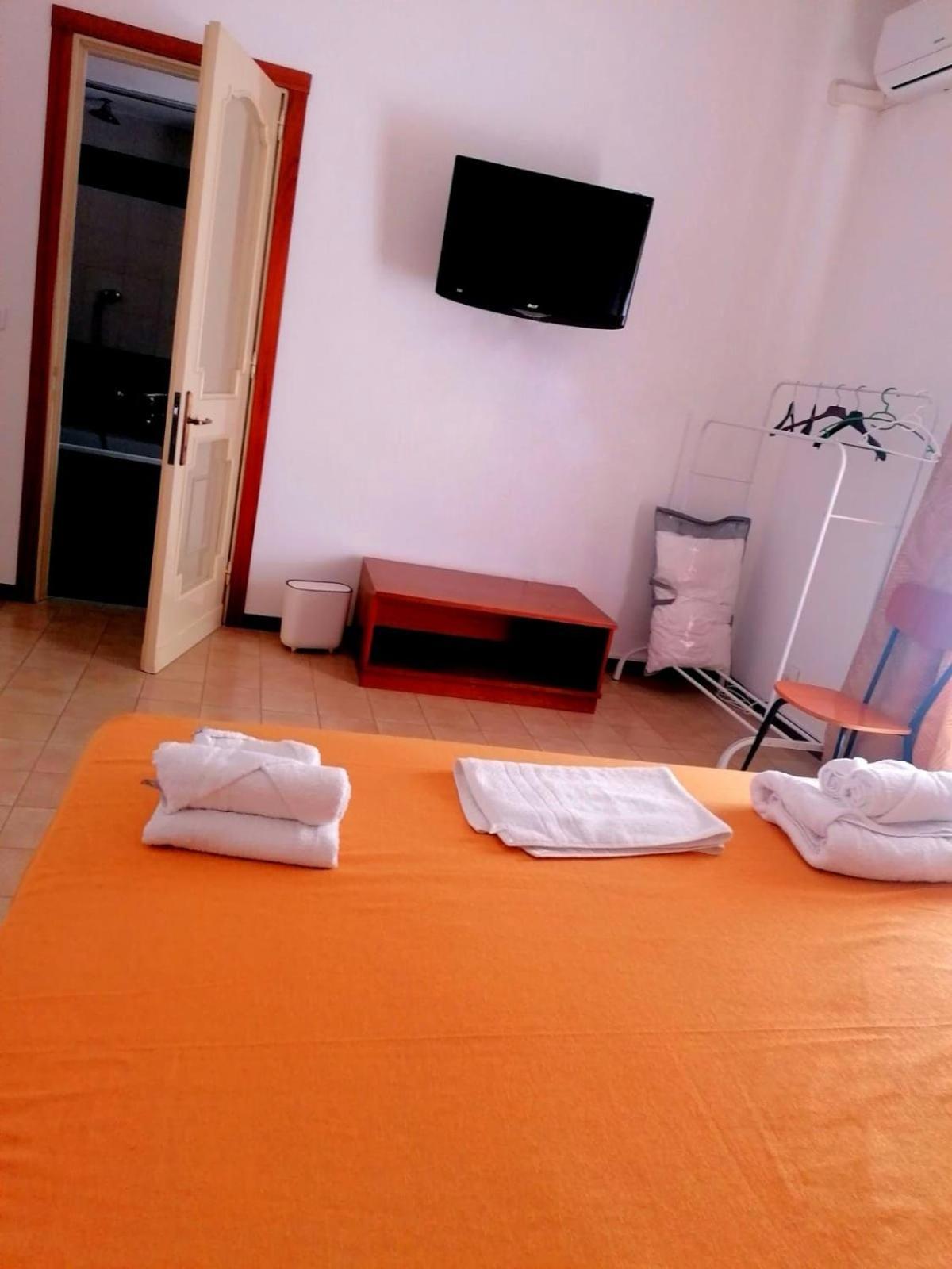 Da Piero E Gina Hotel Palidoro Ngoại thất bức ảnh