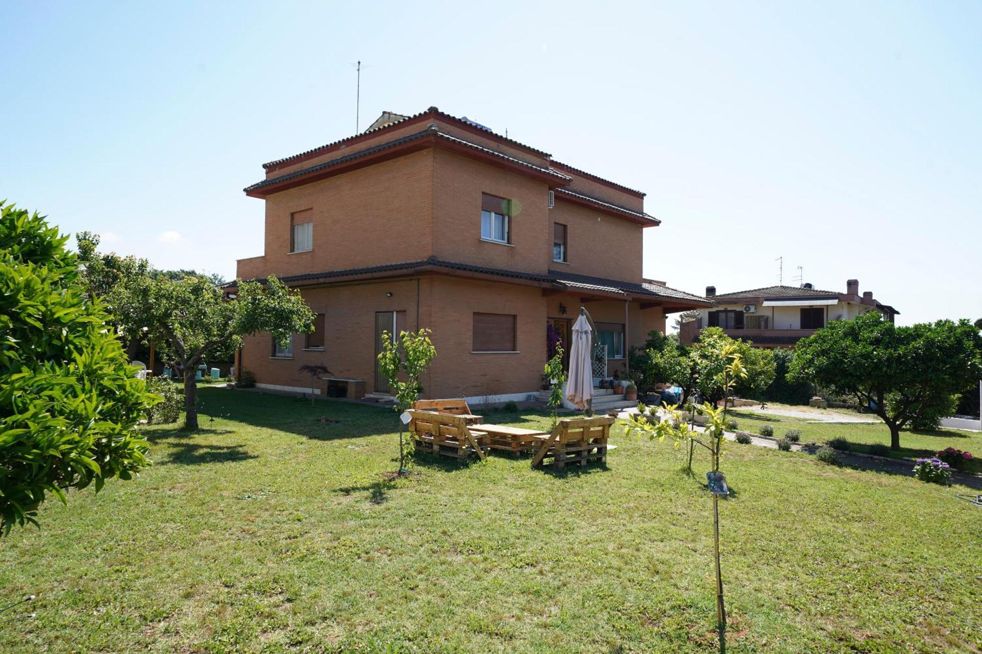 Da Piero E Gina Hotel Palidoro Ngoại thất bức ảnh
