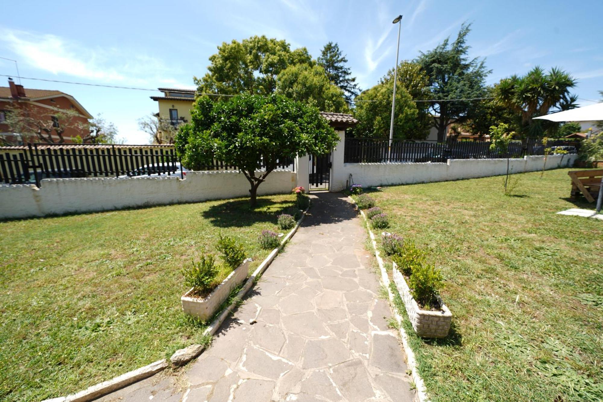 Da Piero E Gina Hotel Palidoro Ngoại thất bức ảnh
